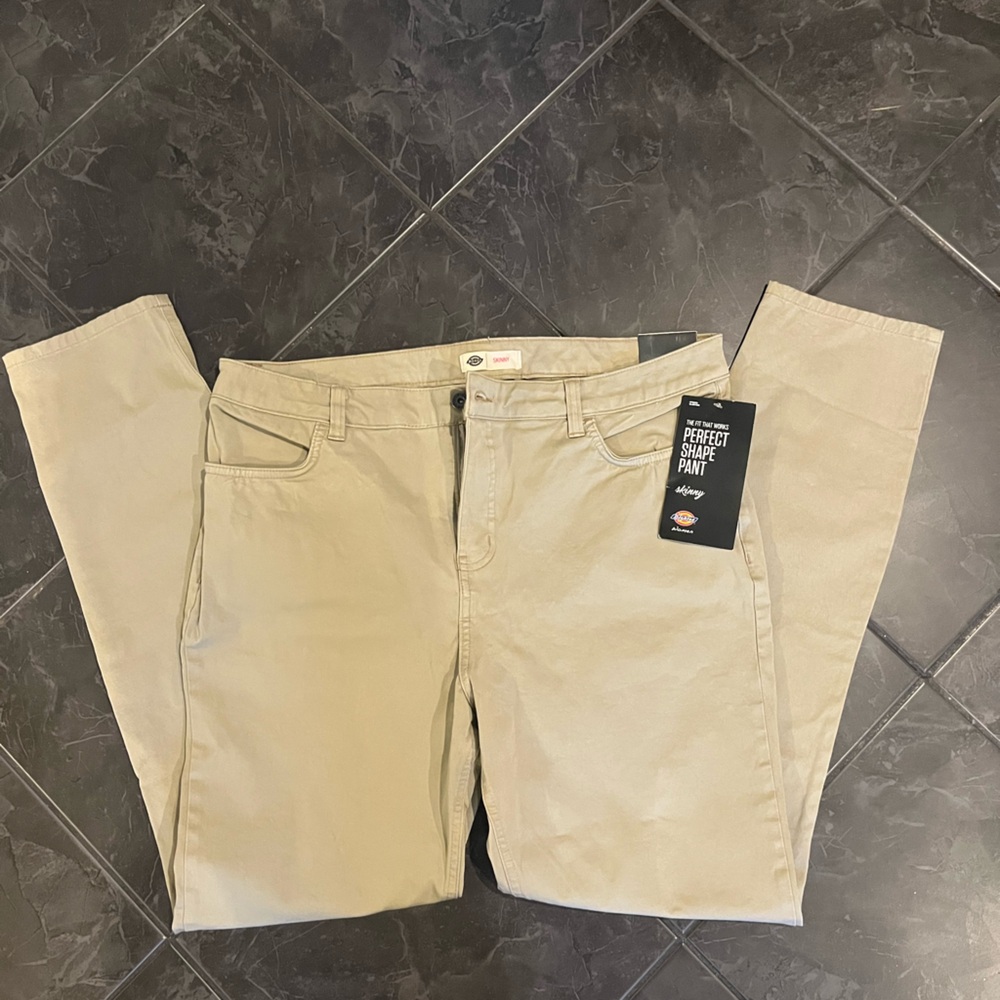 NWT dickies kakis